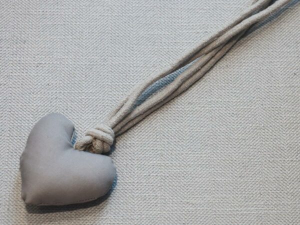 grey-padded-heart-curtain-tie - Image 2